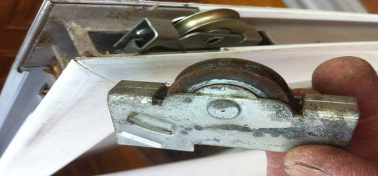 screen door roller repair in Buena Park